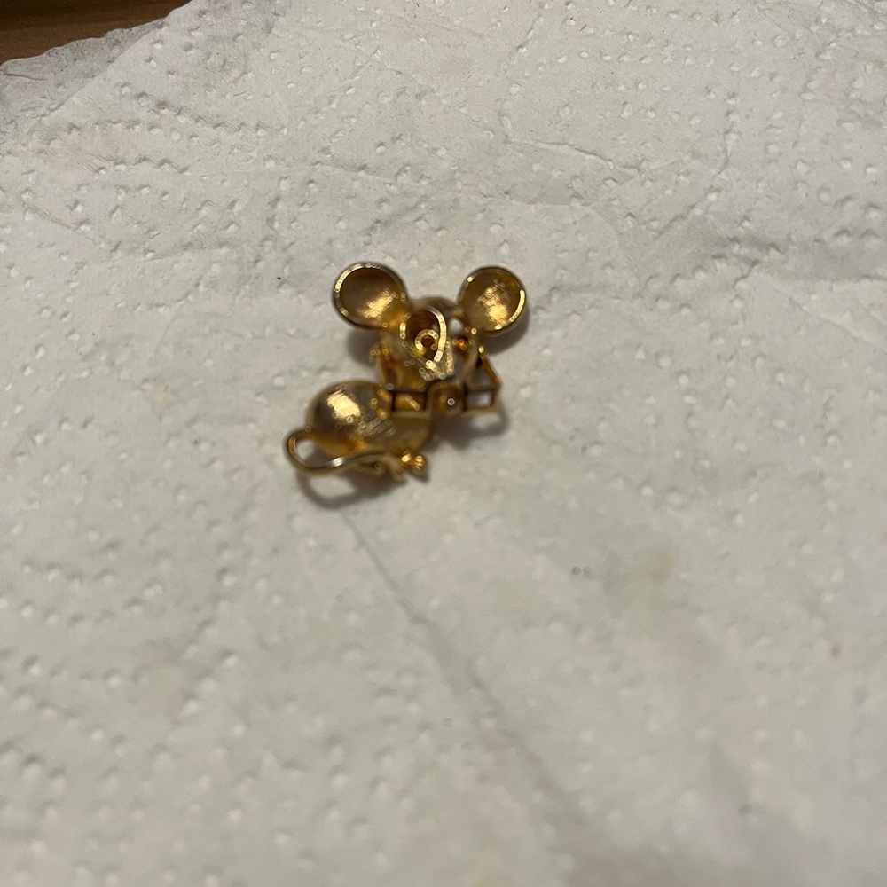 1973 Vintage Gold Mouse Pin from Avon! Glasses move!